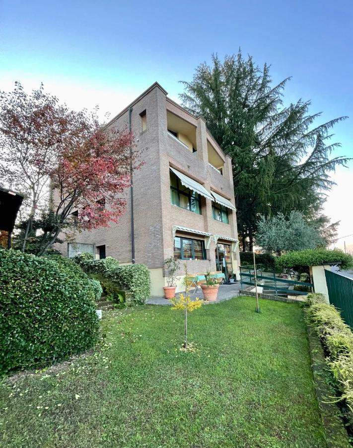 Hotel Visconti Cardano Al Campo Exteriér fotografie